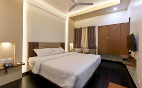 Hotel Metro Kolhapur